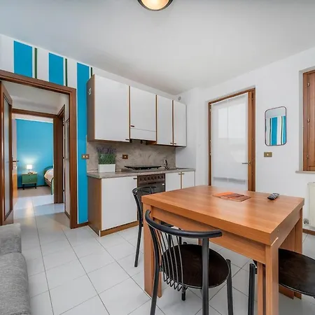 Le Mandarine - One Bedroom Appartement Udine
